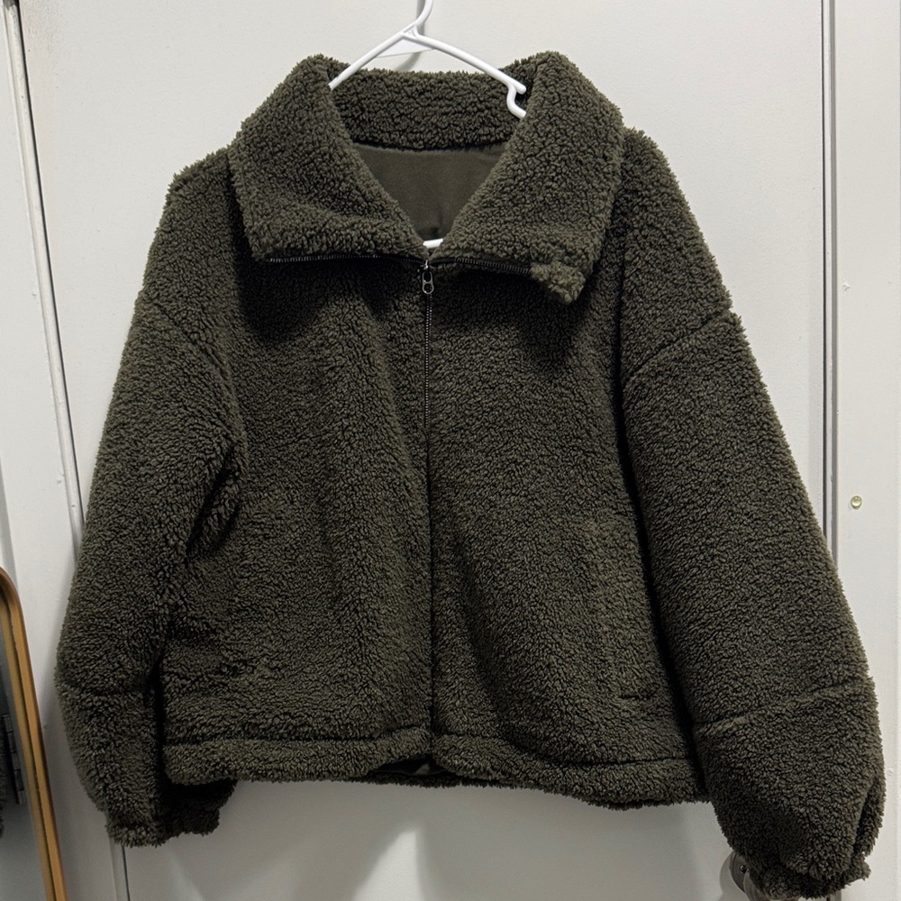 lululemon athletica Olive Sherpa Jacket